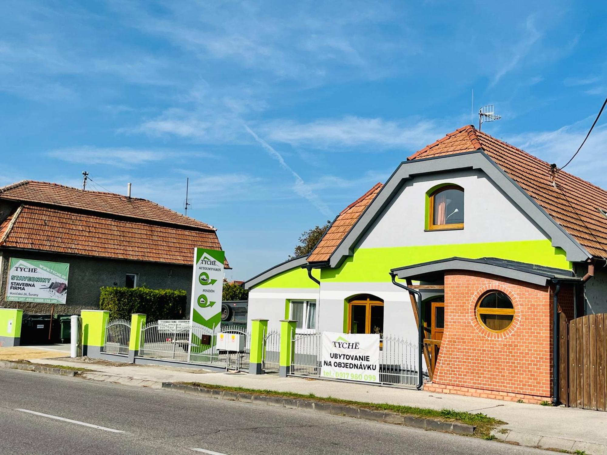 Penzión Tyché Surany Exterior foto